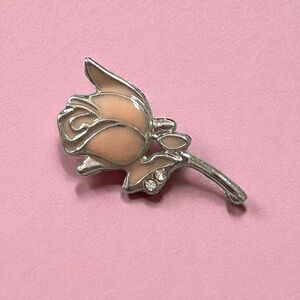 Vintage Elegant Silver Rose Brooch Pin